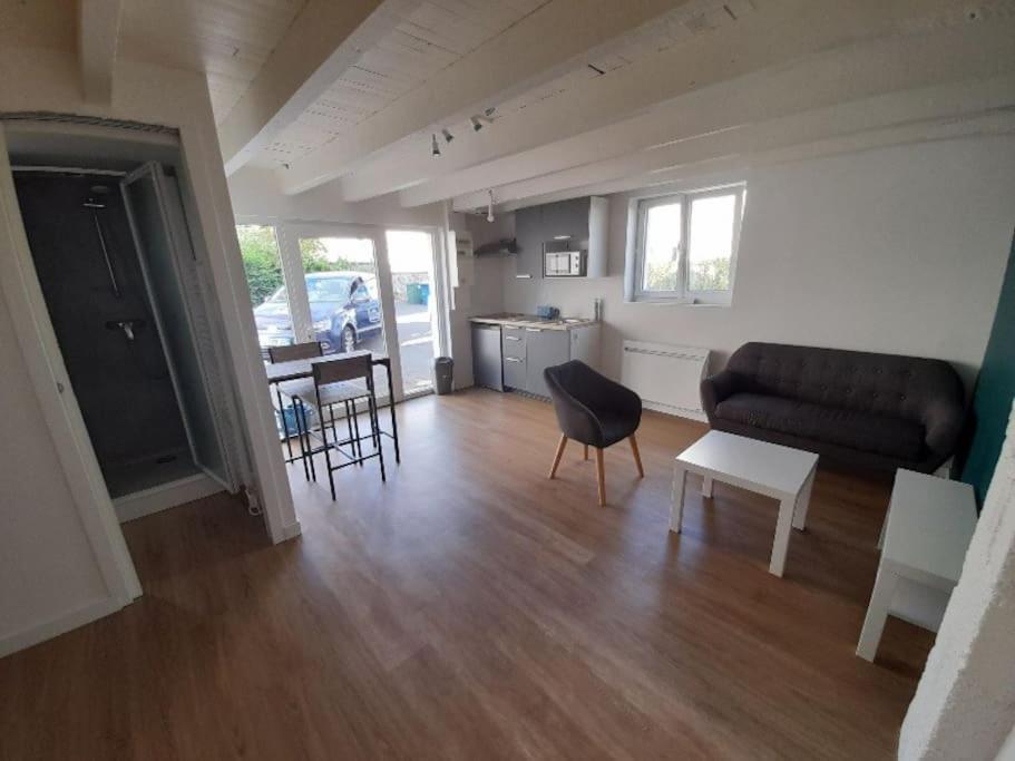 Bel Appartement A 2 Pas Du Chu Isle Exterior photo